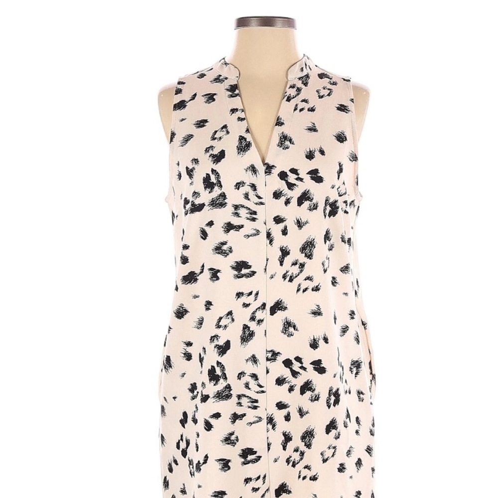 Lush Sleeveless Women’s Top with Pockets Size Small